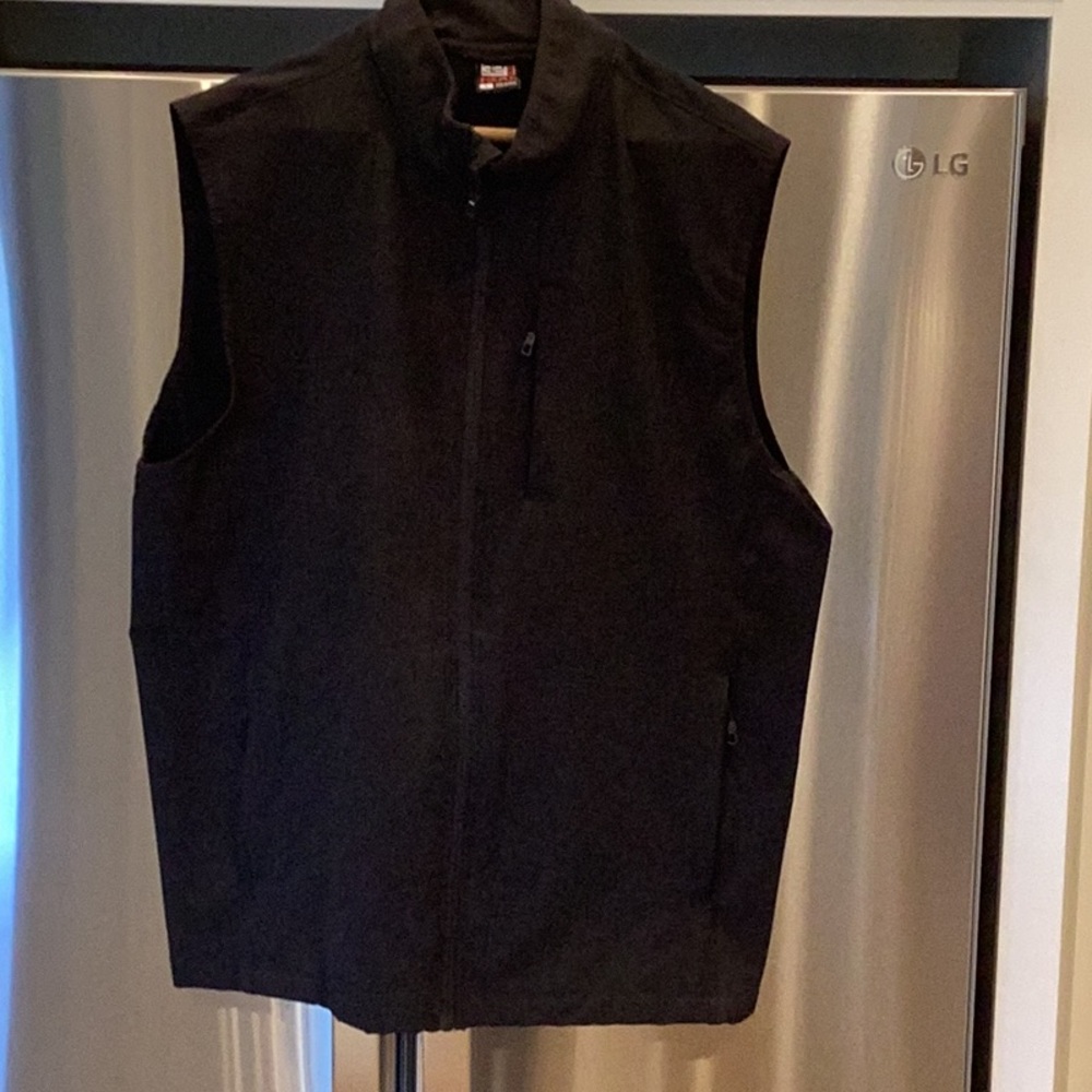 32 Degrees Black Sleeveless Vest